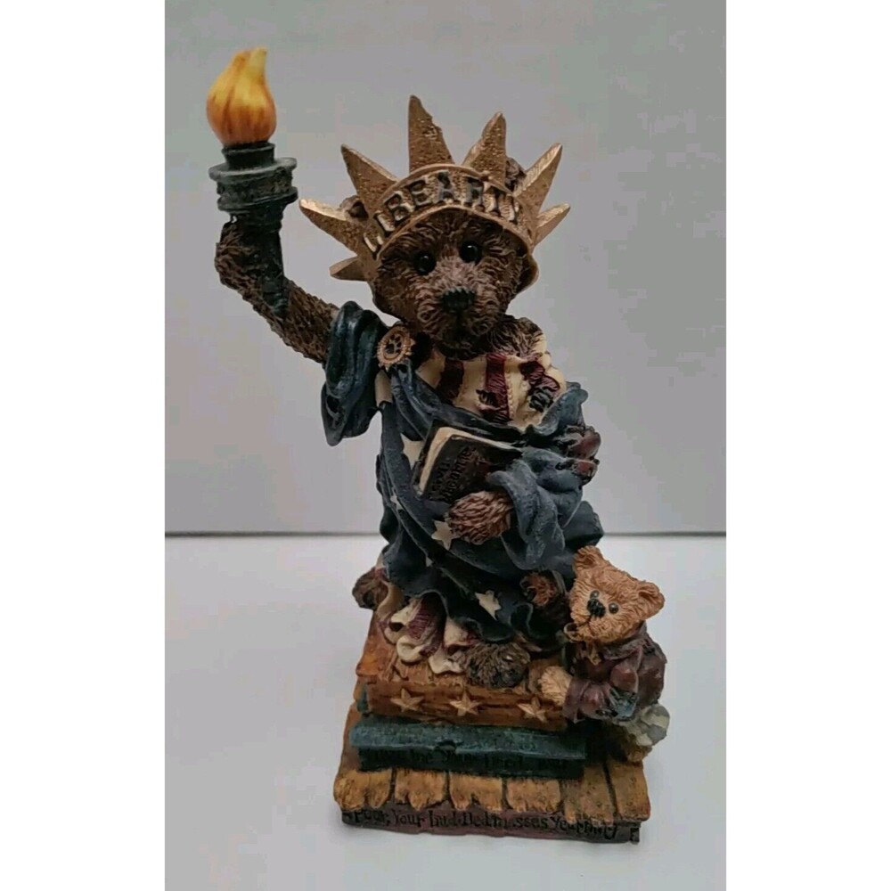 Boyd's Bearstone Collection MS. LIBEARTY 1998 Style #01998-21 Special Edition
